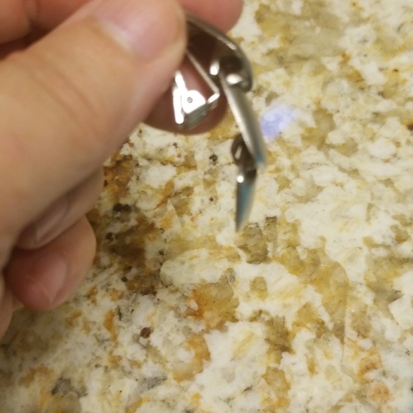 Vintage MADE IN USA silvertone earrings PM 656 - Picture 6 of 6